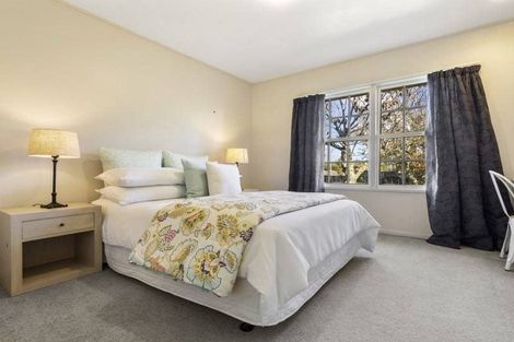 Photo of property in 11 Fielding Crescent, Farm Cove, Auckland, 2012