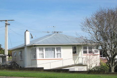 Photo of property in 10 Raleigh Street, Waitara, 4320