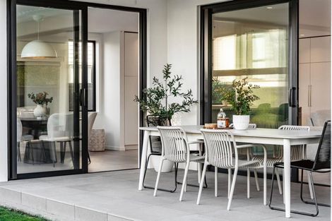 Photo of property in 23 Muritai Road, Milford, Auckland, 0620