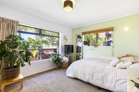 Photo of property in 21 Cochrane Avenue, Arkles Bay, Whangaparaoa, 0932