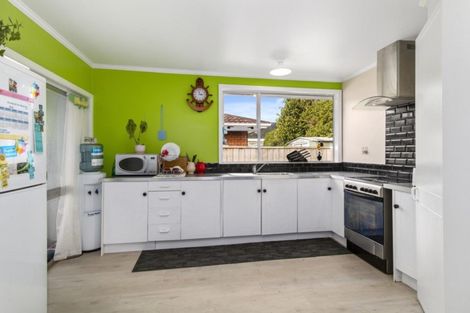 Photo of property in 2/147 Stokes Valley, Stokes Valley, Lower Hutt, 5019