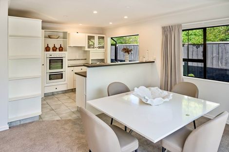 Photo of property in 33 Collingwood Street, Waterloo, Lower Hutt, 5011