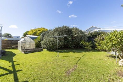 Photo of property in 20 Princes Street, Fitzroy, New Plymouth, 4312