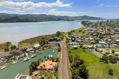 Photo of property in 596 Waterways Parade, Pauanui, Hikuai, 3579
