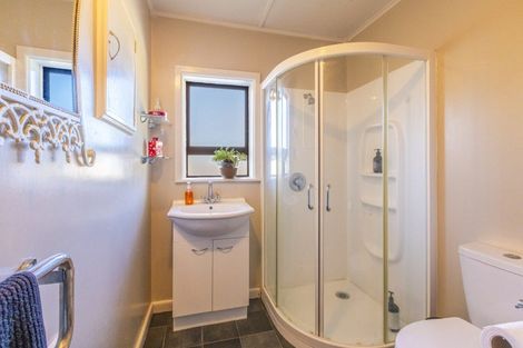 Photo of property in 245 State Highway 2, Clive, 4102