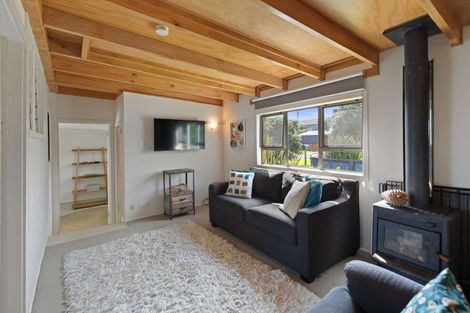 Photo of property in 35 Coleman Avenue, Waverley, 4591