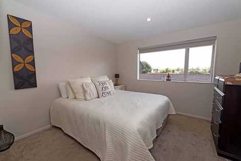 Photo of property in 15/45a Swanson Road, Henderson, Auckland, 0610