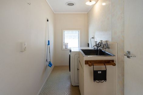 Photo of property in 19 Bettina Road, Fairfield, Hamilton, 3214