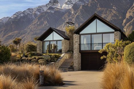 Photo of property in 31 Hackett Road, Jacks Point, Queenstown, 9371