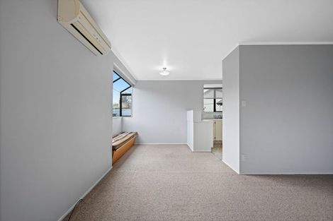 Photo of property in 5 Rigter Place, Enderley, Hamilton, 3214