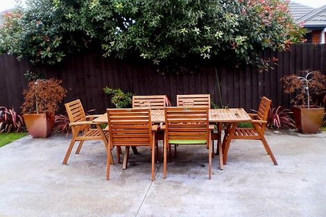 Photo of property in 2/5 Gibbs Place, Halswell, Christchurch, 8025