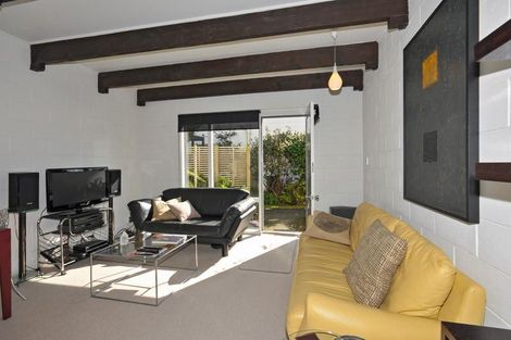 Photo of property in Sherwood Mews, 28a Bidwill Street, Mount Cook, Wellington, 6021