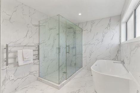 Photo of property in 52a Sycamore Drive, Sunnynook, Auckland, 0620