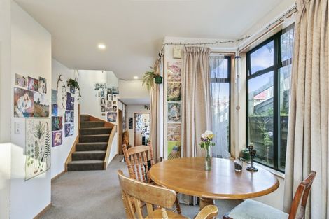 Photo of property in 45 Devon Street, Aro Valley, Wellington, 6021