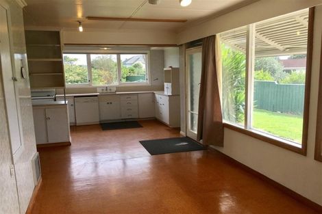 Photo of property in 37 Kiwi Road, Raumati Beach, Paraparaumu, 5032