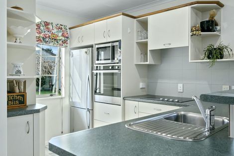 Photo of property in 33 Lakeridge Close, Rangatira Park, Taupo, 3330