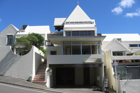 Photo of property in 104 Majoribanks Street, Mount Victoria, Wellington, 6011