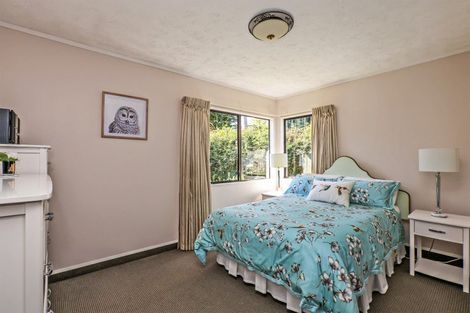Photo of property in 9 Matthews Place, Taradale, Napier, 4112