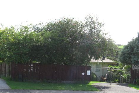 Photo of property in 61 Allington Road, Massey, Auckland, 0614