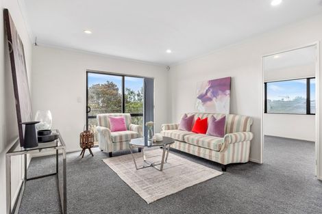 Photo of property in 16 Innisowen Place, Flat Bush, Auckland, 2019