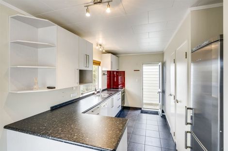 Photo of property in 2a Chester Place, Taradale, Napier, 4112