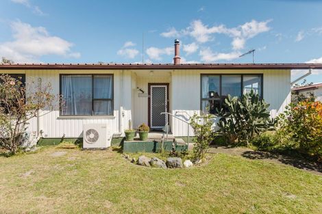 Photo of property in 25 Thyra Street, Dannevirke, 4930