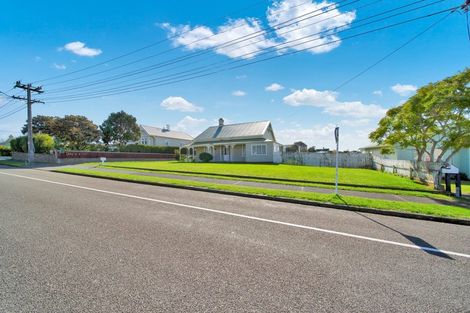 Photo of property in 137 Lemon Street, Strandon, New Plymouth, 4312