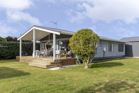 Photo of property in 72c Parris Street, Waitara, 4320