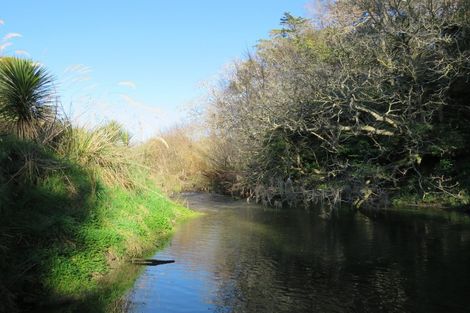 Photo of property in 957 Waimarama Road, Waimarama, Havelock North, 4294