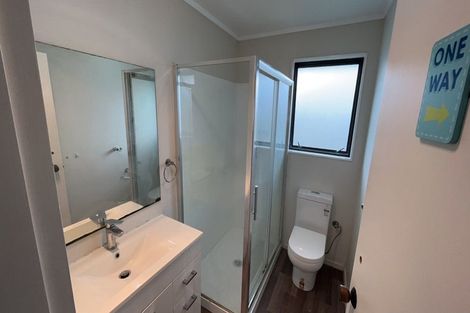 Photo of property in 1/77 Redcrest Avenue, Red Hill, Papakura, 2110