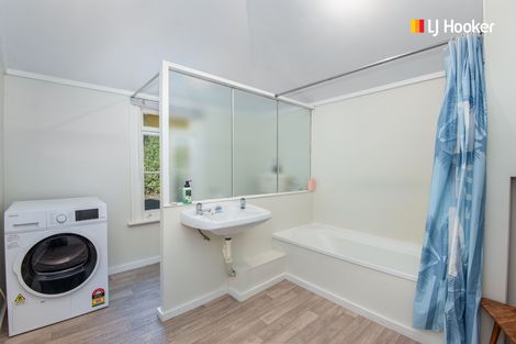 Photo of property in 2 Goodwin Street, Waihola, Milton, 9073