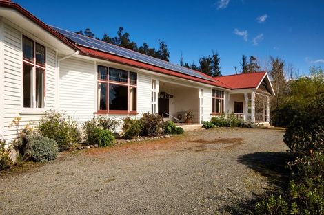 Photo of property in Connemara, 242 Sisters Road, Ferniehurst, Cheviot, 7384
