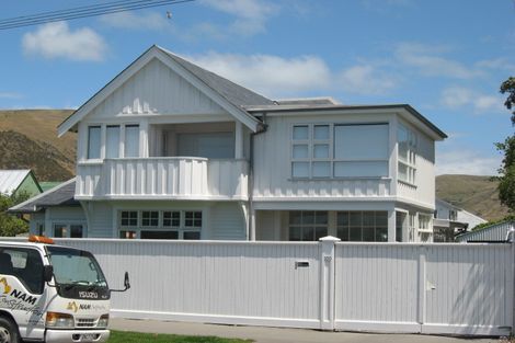 Photo of property in 100 Esplanade, Sumner, Christchurch, 8081