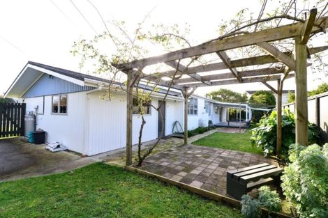 Photo of property in 2 Montana Place, Dinsdale, Hamilton, 3204