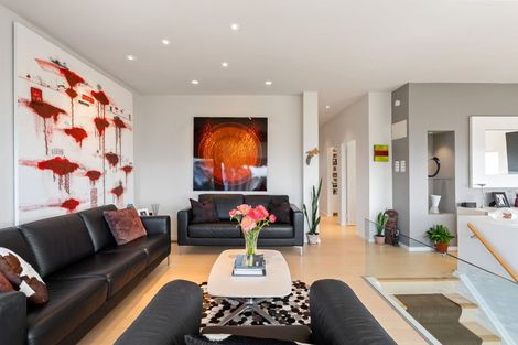 Photo of property in 52 Karepa Street, Brooklyn, Wellington, 6021