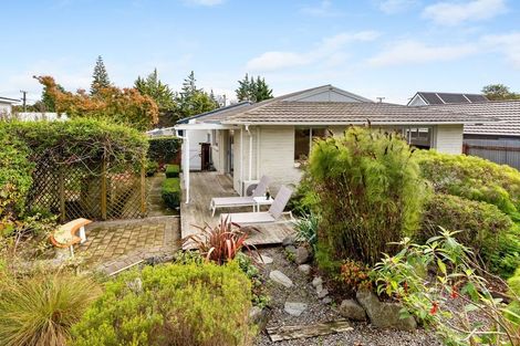 Photo of property in 25b Pehi Kupa Street, Waikanae, 5036