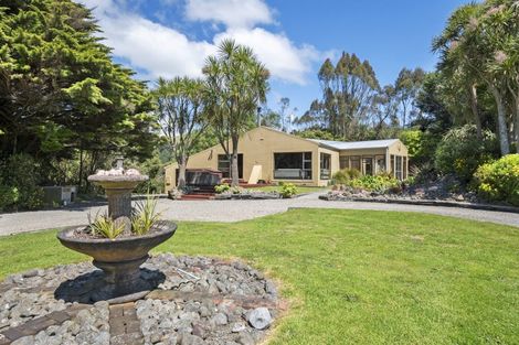 Photo of property in 696 Pahiatua Aokautere Road, Aokautere, Palmerston North, 4471