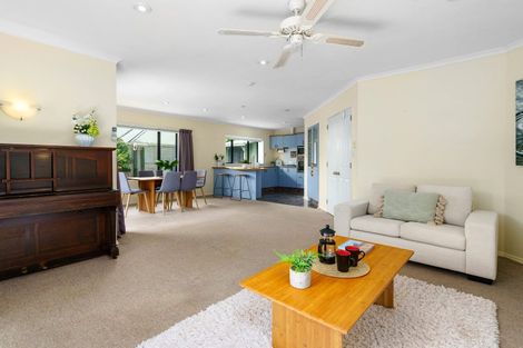 Photo of property in 77 Hall Street, Cambridge, 3434