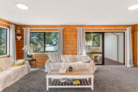 Photo of property in 18a Ridge Road, Howick, Auckland, 2014