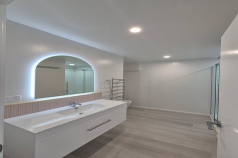 Photo of property in 8 Julian Place, Westown, New Plymouth, 4310