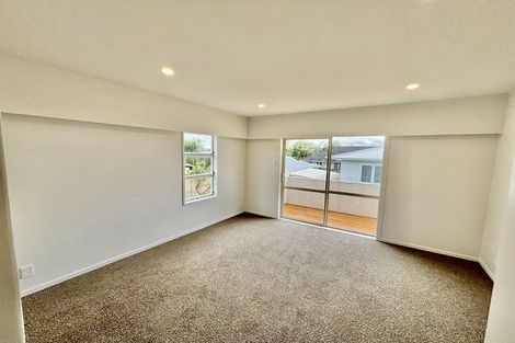 Photo of property in 12a Spencer Terrace, Hauraki, Auckland, 0622