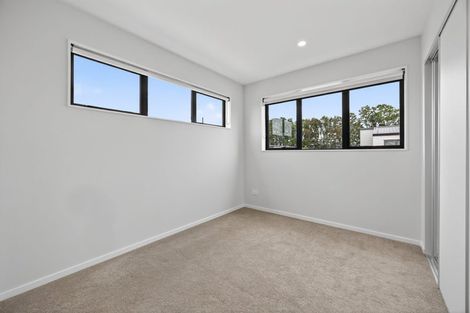 Photo of property in 27 Arahopu Place, Papakura, 2110