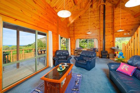 Photo of property in 6 Valley Road, Goose Bay, Kaikoura, 7374