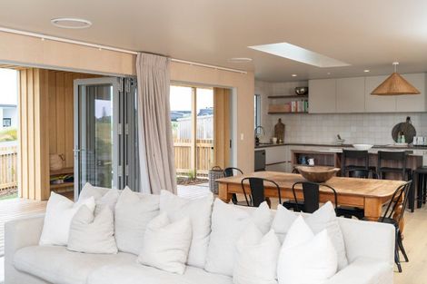 Photo of property in 8 Maataitai Road, Raglan, 3225