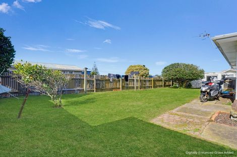 Photo of property in 12 Mosston Road, Castlecliff, Whanganui, 4501
