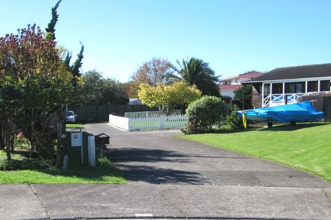 Photo of property in 18 Sheralee Place, Bucklands Beach, Auckland, 2014