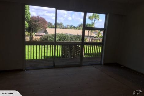 Photo of property in 92 Te Atatu Road, Te Atatu South, Auckland, 0610