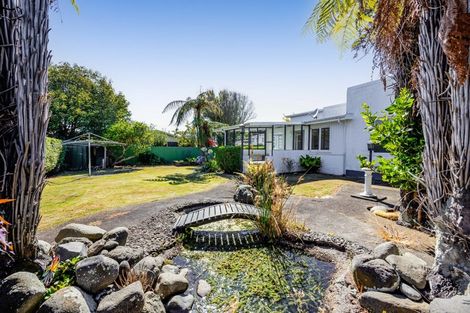 Photo of property in 14 Dives Avenue, Hawera, 4610