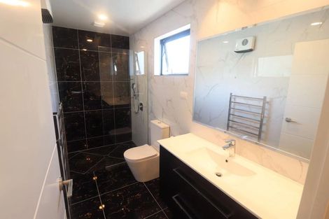 Photo of property in 10 Silvereye Road, Hobsonville, Auckland, 0616