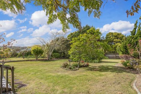 Photo of property in 17 Armagh Road, Blockhouse Bay, Auckland, 0600